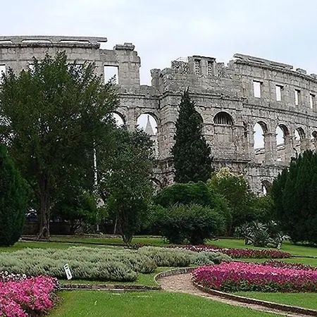 In Pula/istrien 36089 Пула